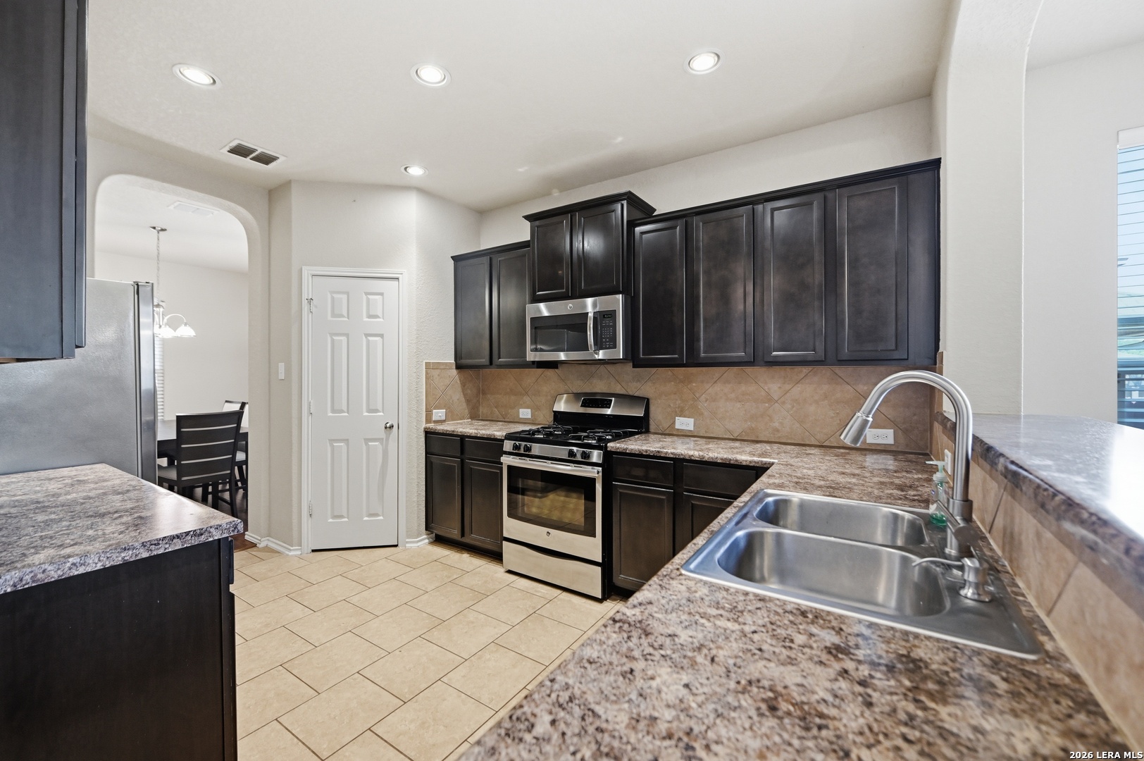 133 Finch Knoll San Antonio TX 78253