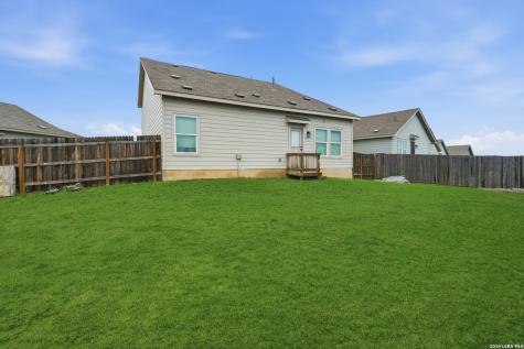 11931 Fuzzy Path San Antonio TX 78221