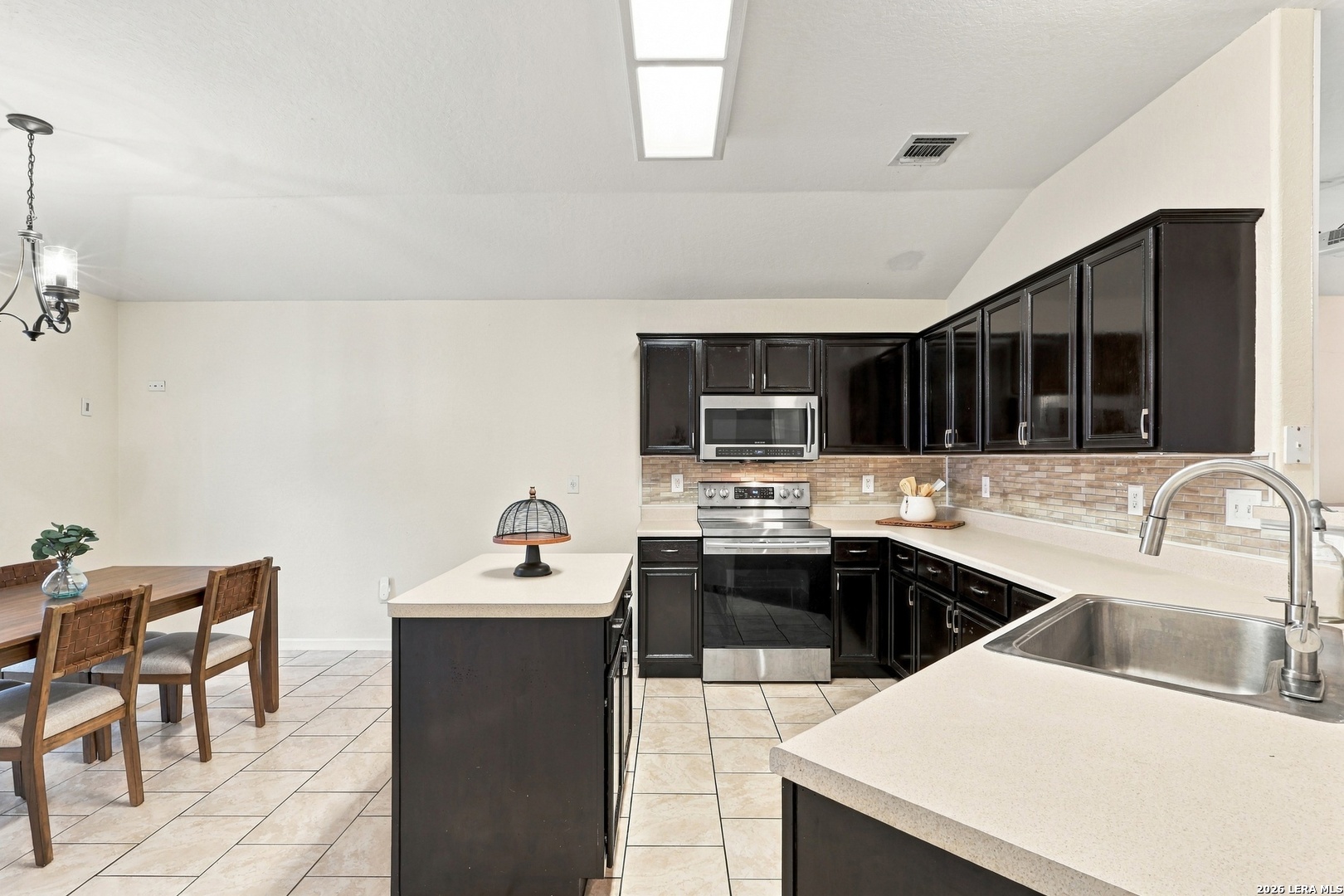8538 Chickasaw Bluff Converse TX 78109