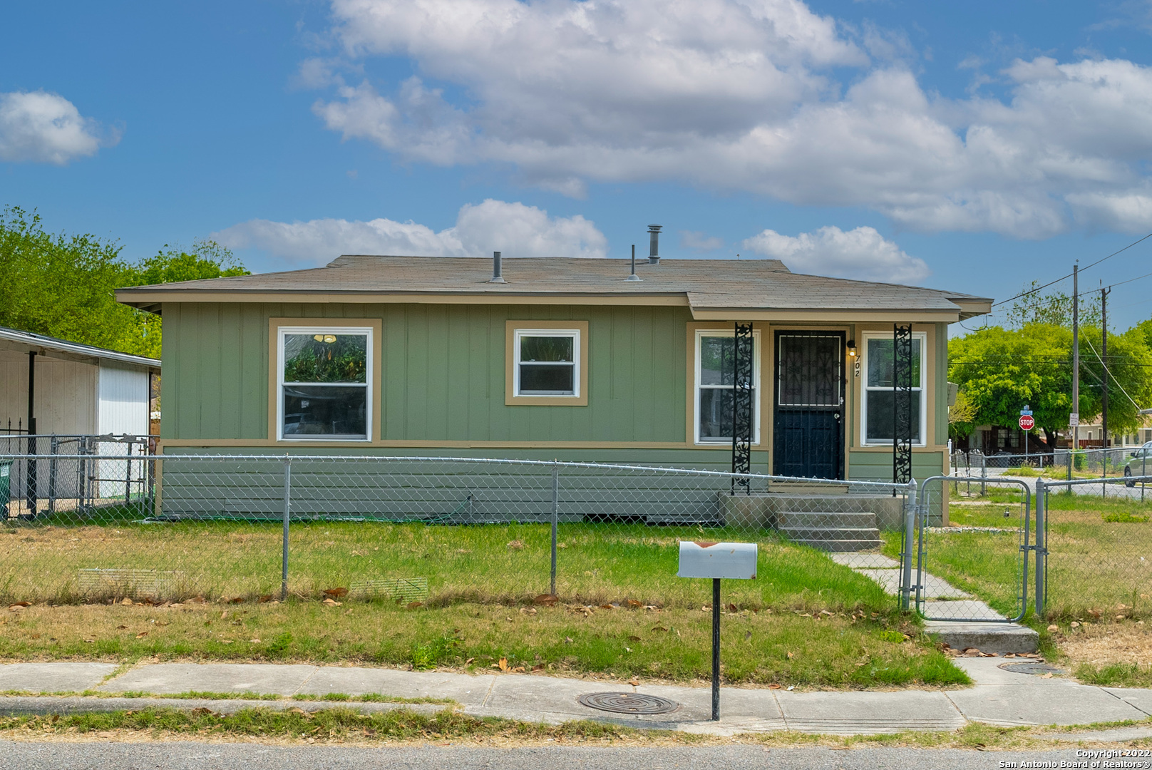 702 Carlisle Avenue San Antonio TX 78225
