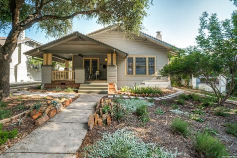428 Queen Anne Court San Antonio TX 78209