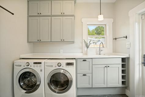 428 Queen Anne Court San Antonio TX 78209