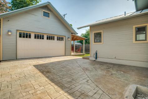 428 Queen Anne Court San Antonio TX 78209