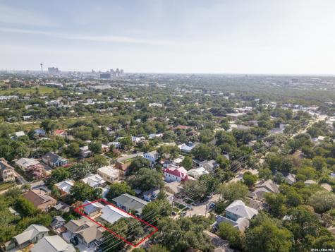 428 Queen Anne Court San Antonio TX 78209