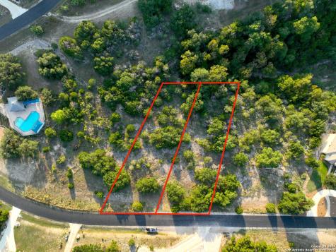401 Scarlet Canyon Lake TX 78133