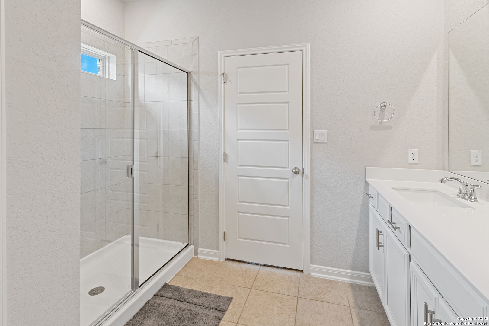 1543 Argon San Antonio TX 78245