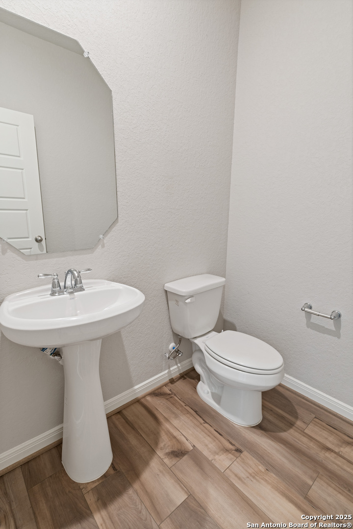 1543 Argon San Antonio TX 78245
