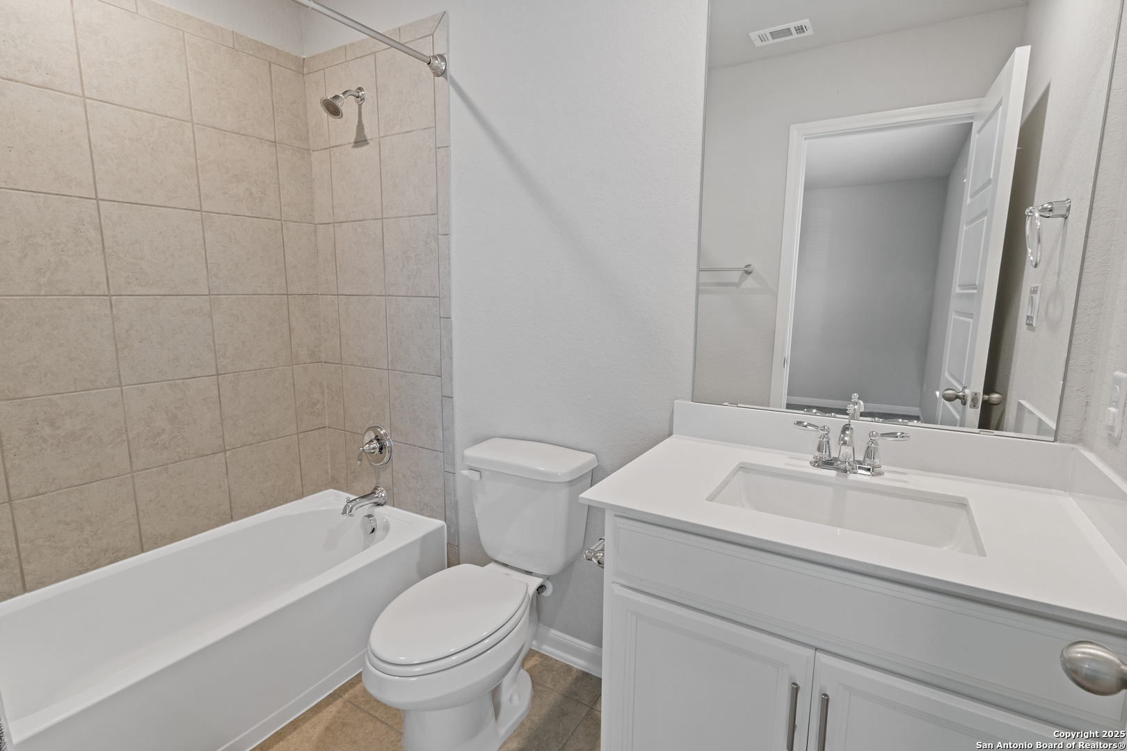 1543 Argon San Antonio TX 78245