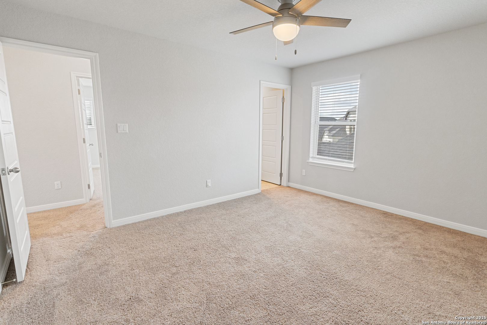 1543 Argon San Antonio TX 78245