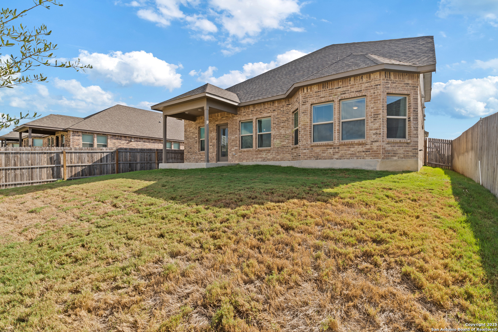 1543 Argon San Antonio TX 78245