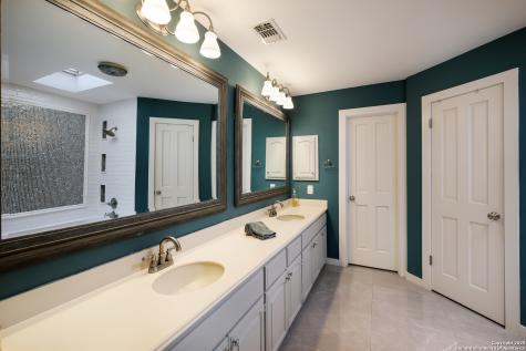 2923 Scattered Oaks San Antonio TX 78232