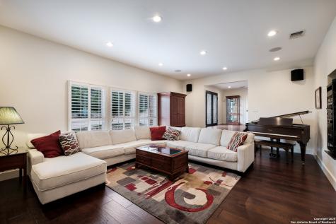 2923 Scattered Oaks San Antonio TX 78232