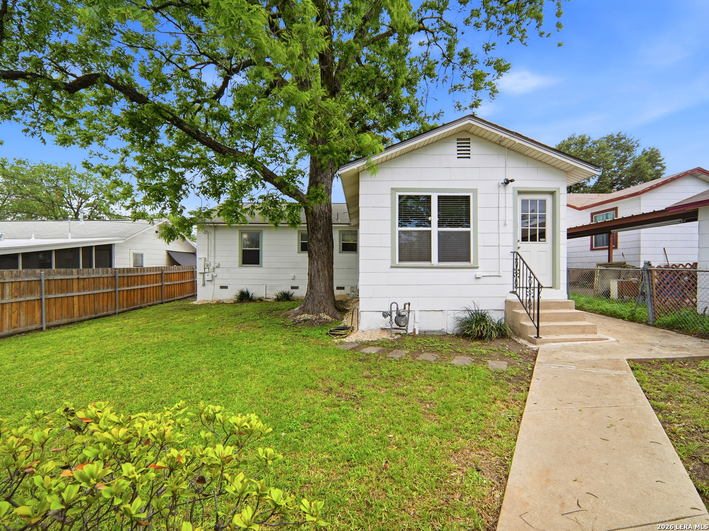 1311 W Rosewood Avenue San Antonio TX 78201
