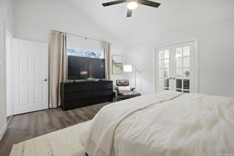 4512 Smokey Wood Lane San Antonio TX 78249