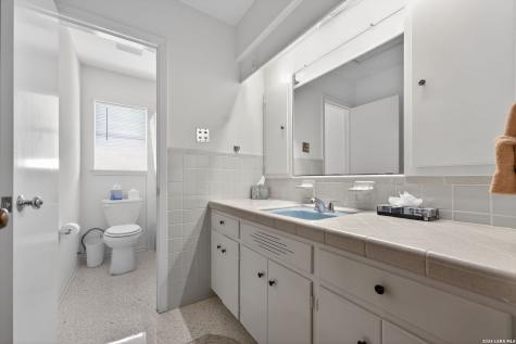 514 Hospital Floresville TX 78114