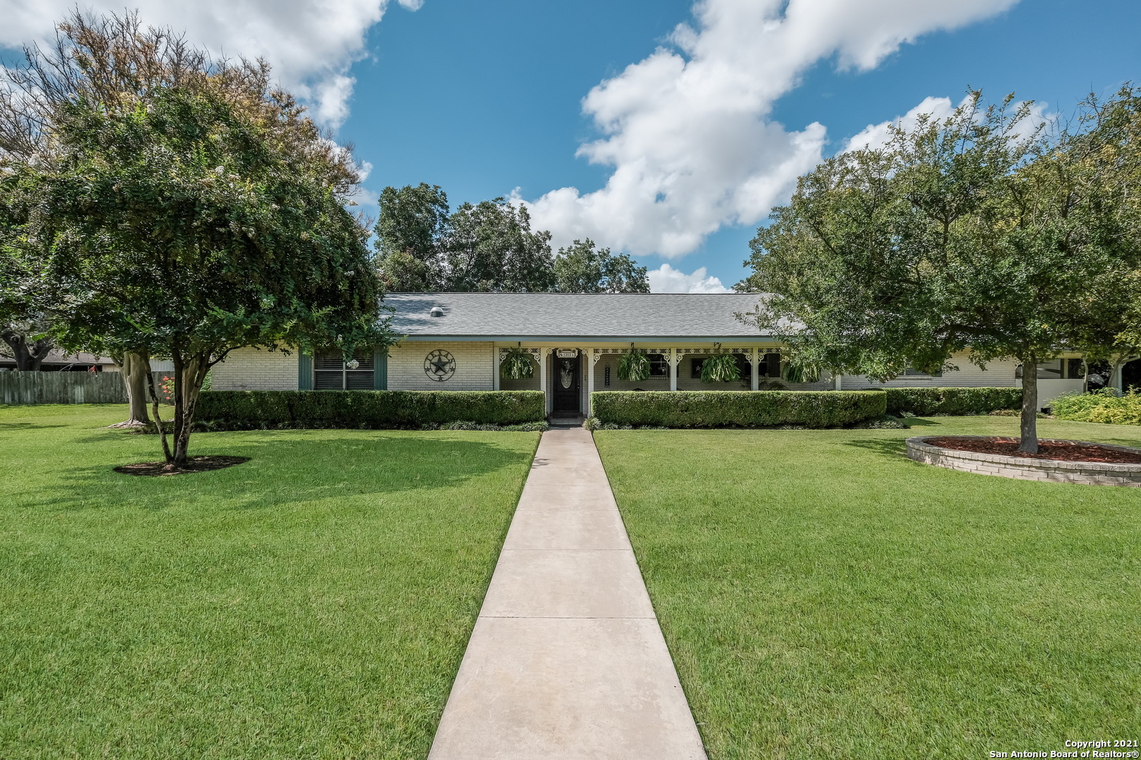 1303 Shady Lane Hondo TX 78861
