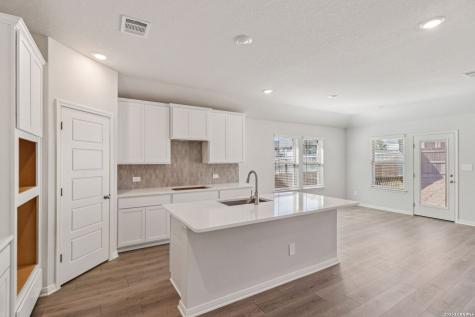 1419 Arcas Way San Antonio TX 78245