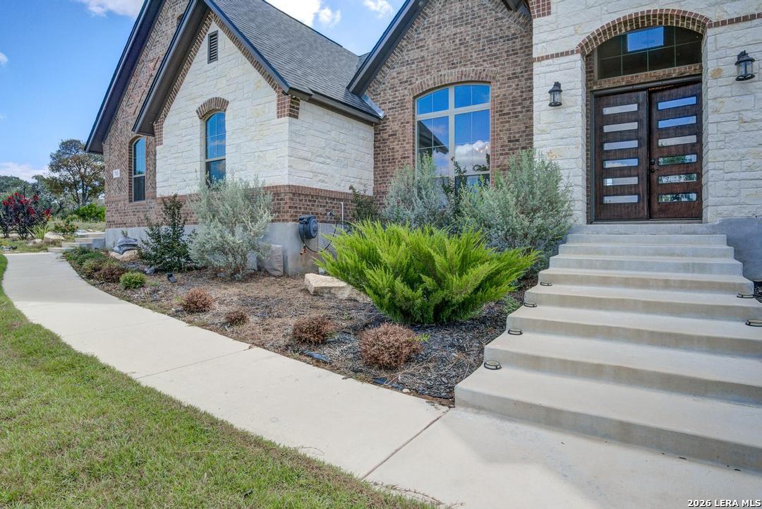 711 Stone Loop Castroville TX 78009