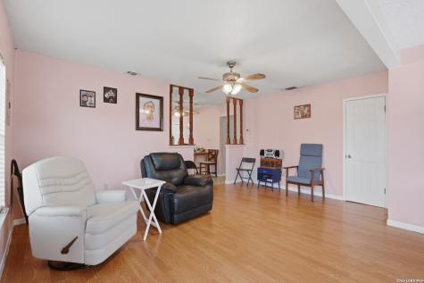 329 Rayburn Drive San Antonio TX 78221