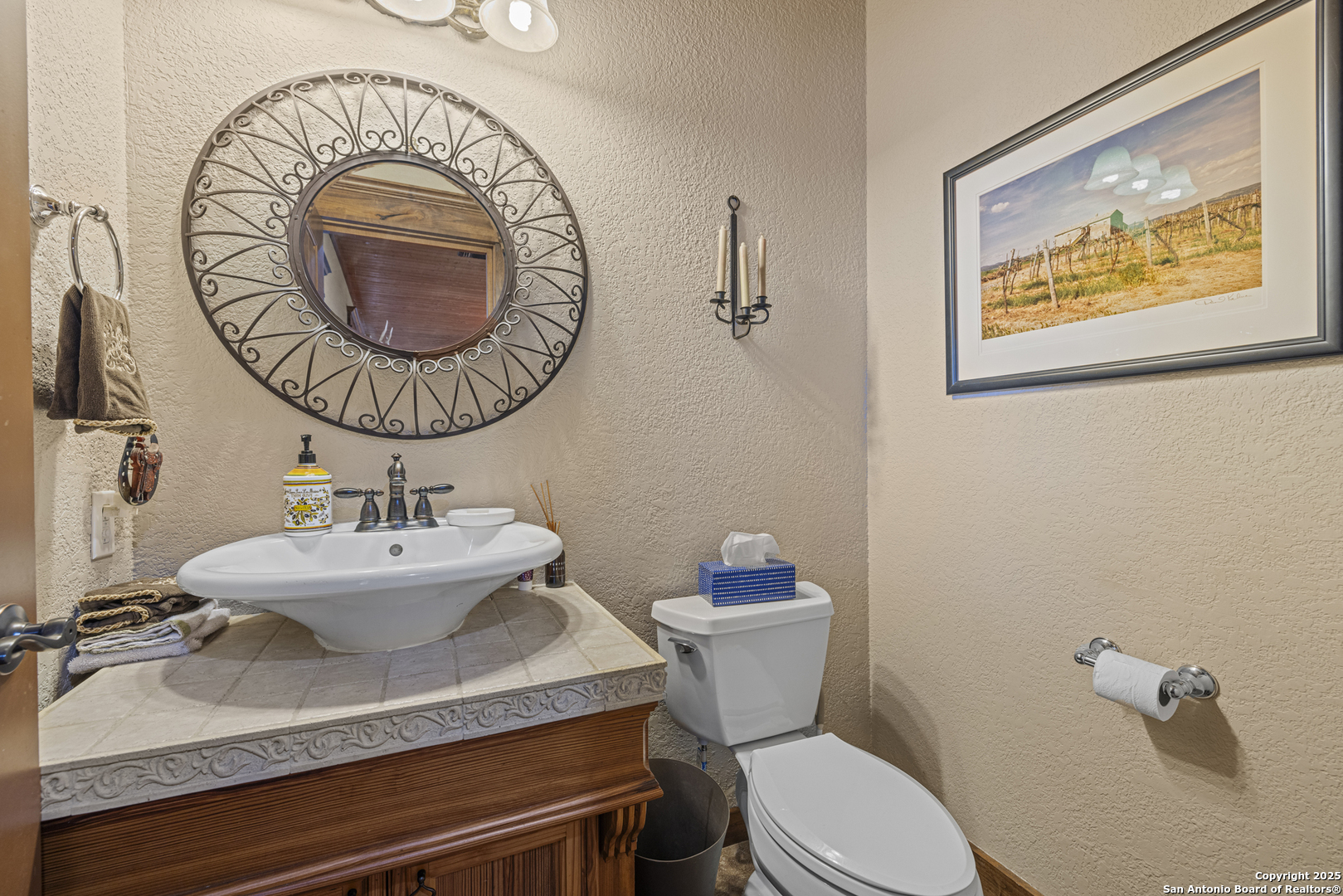 544 River View Johnson City TX 78636