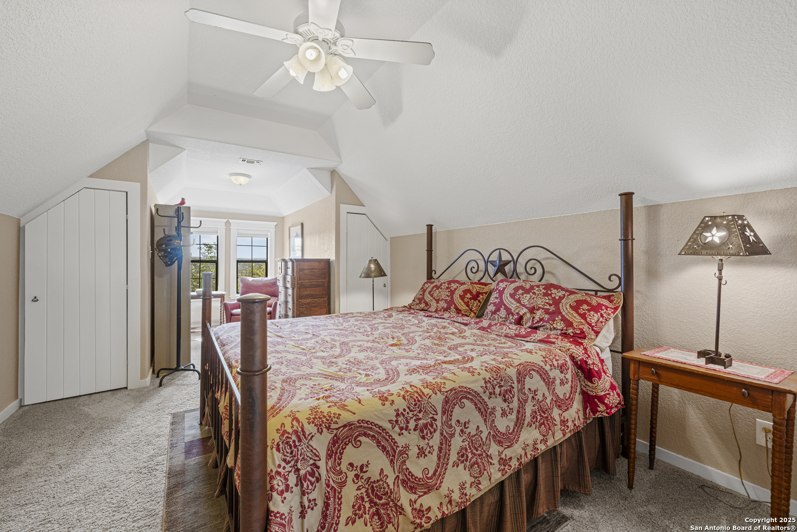 544 River View Johnson City TX 78636