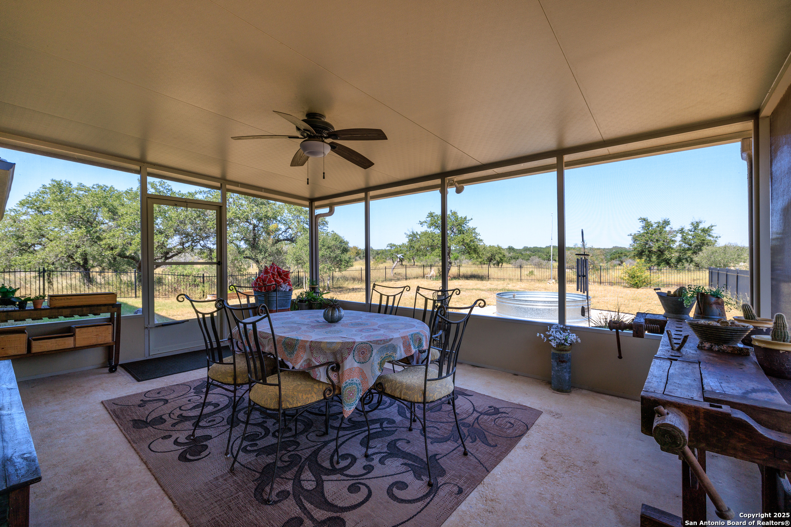 544 River View Johnson City TX 78636
