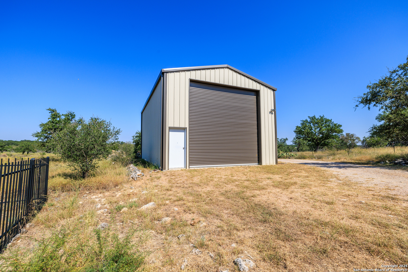 544 River View Johnson City TX 78636
