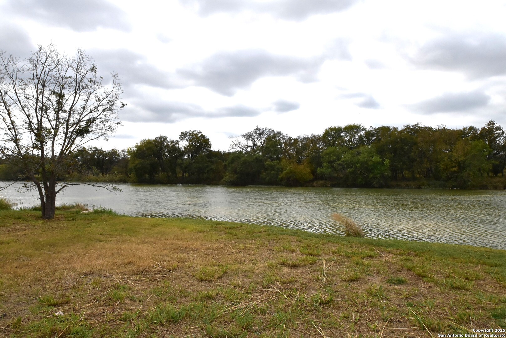 544 River View Johnson City TX 78636