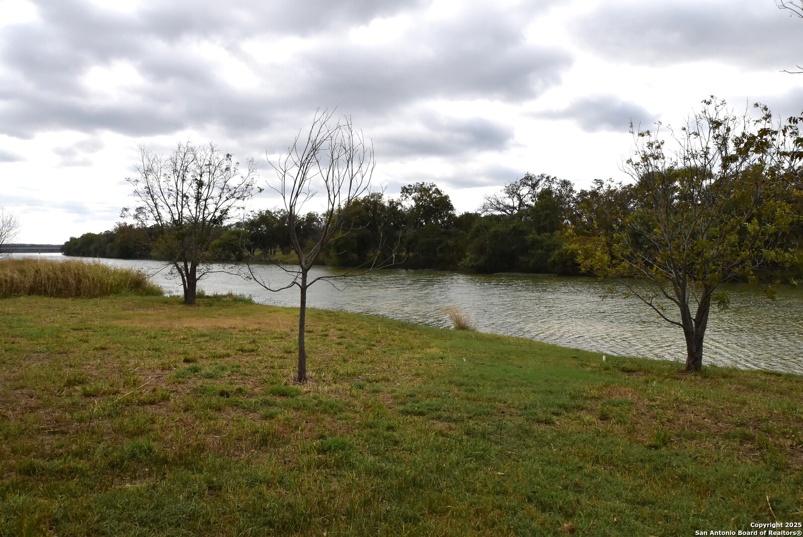 544 River View Johnson City TX 78636