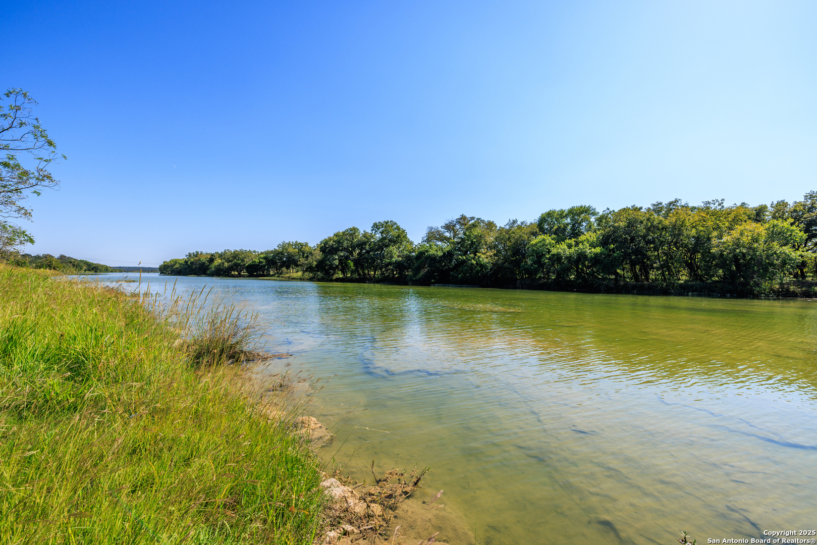 544 River View Johnson City TX 78636