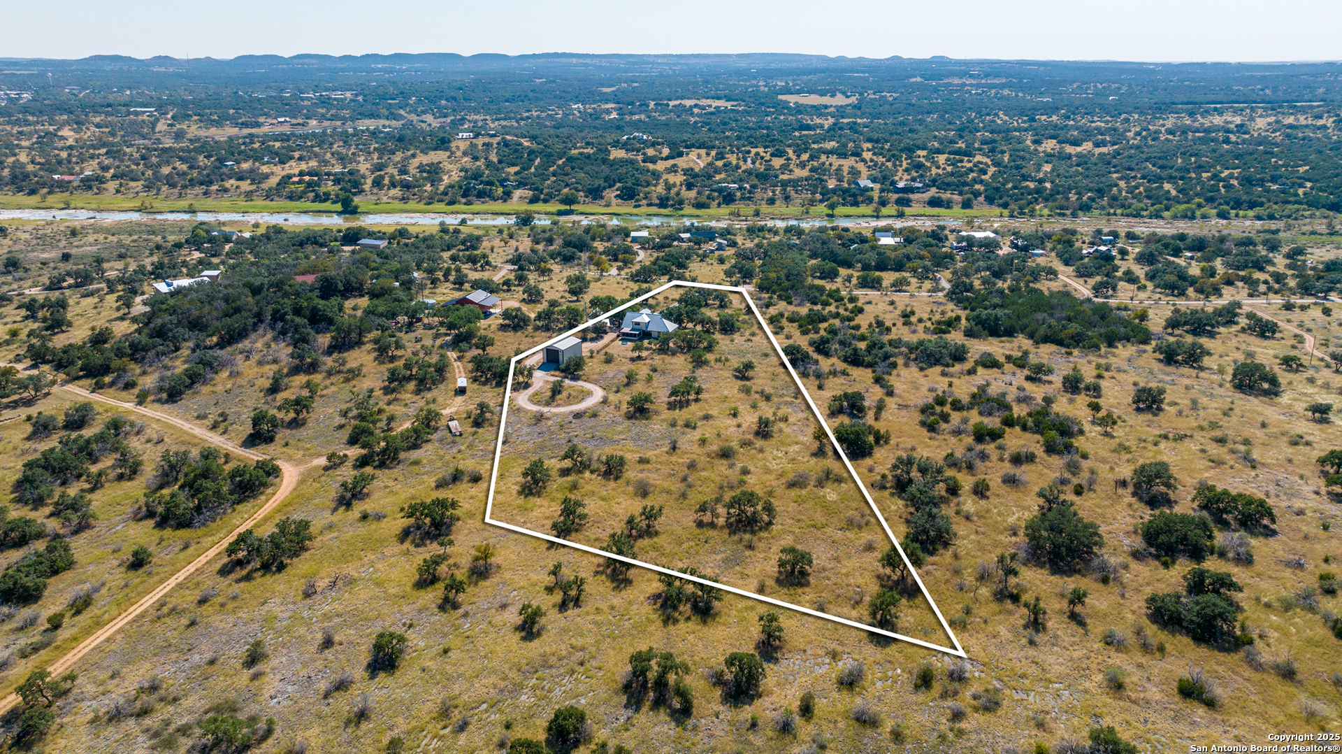 544 River View Johnson City TX 78636