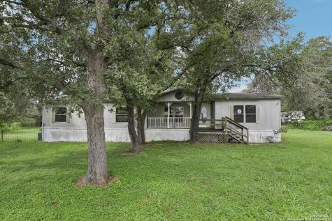 980 County Road 429 Stockdale TX 78160