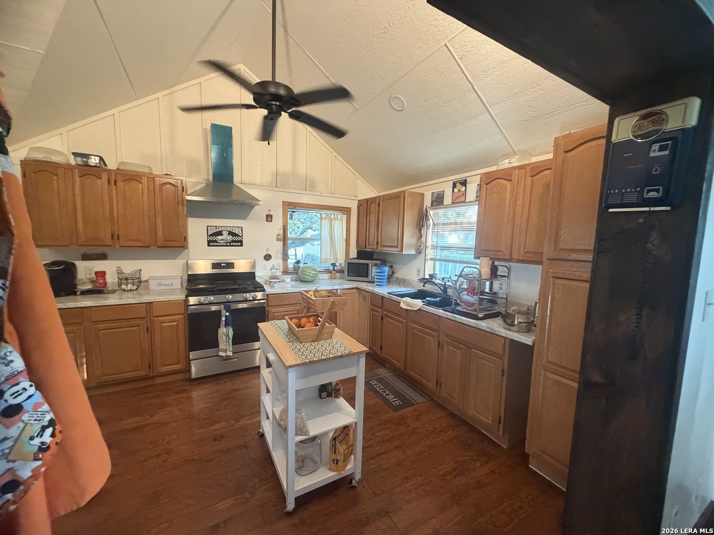 2366 Royal Oaks Poteet TX 78065