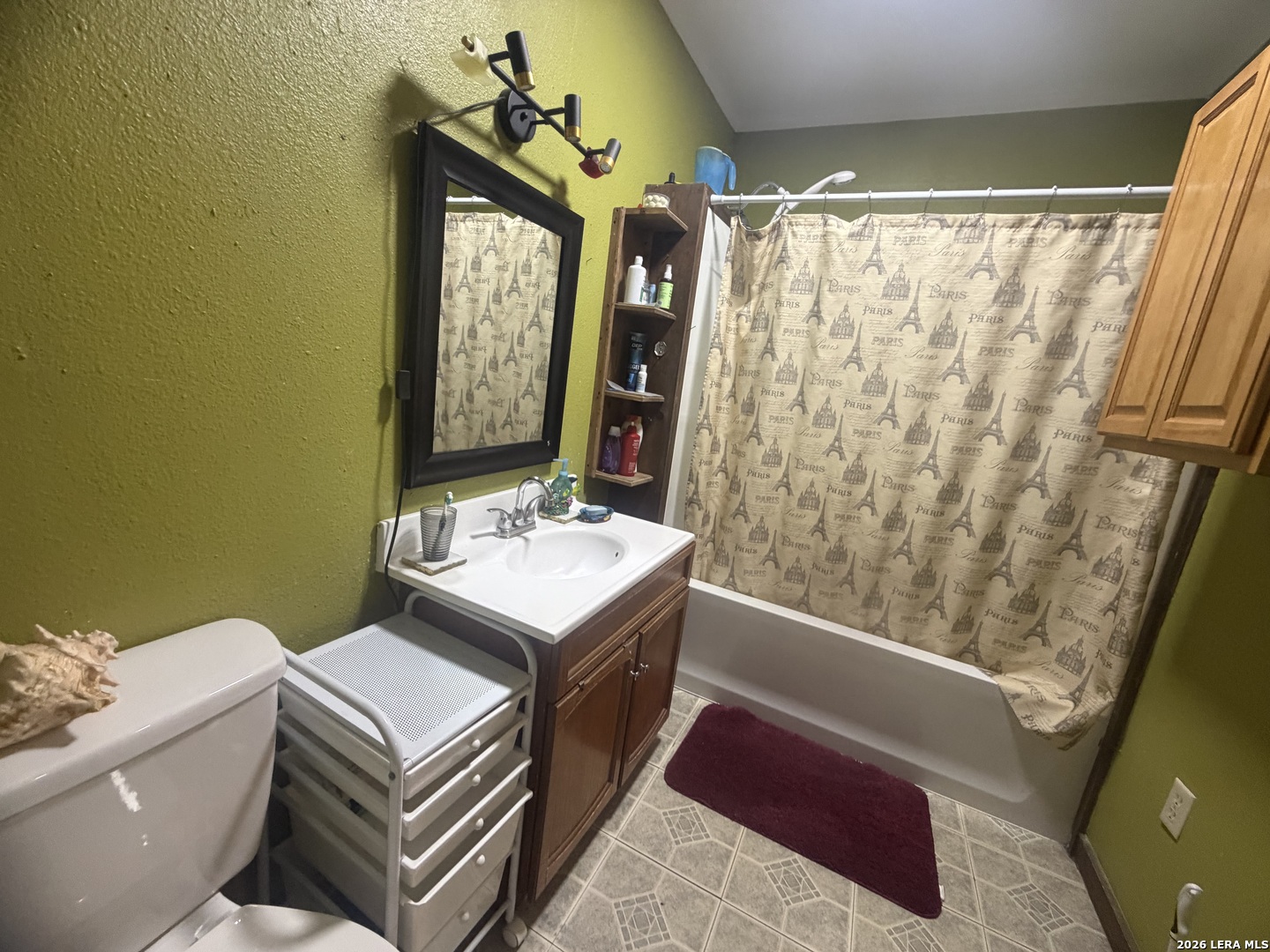 2366 Royal Oaks Poteet TX 78065