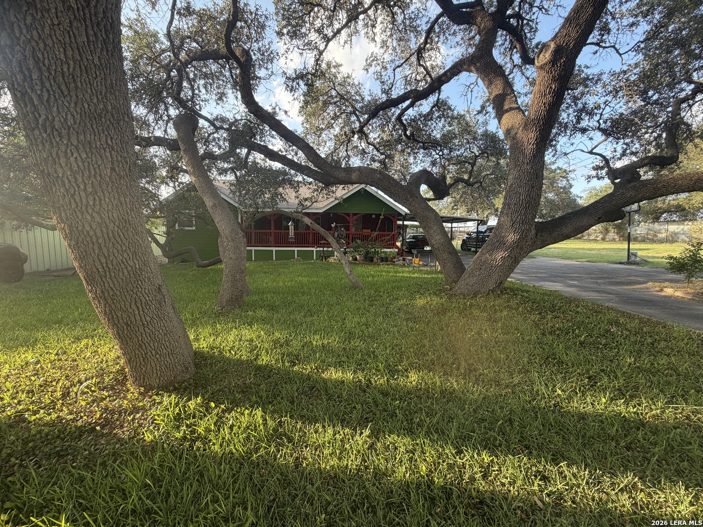 2366 Royal Oaks Poteet TX 78065