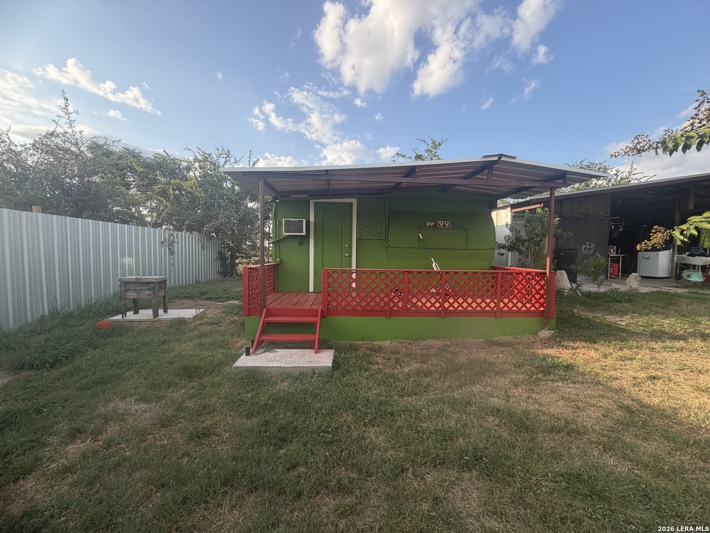 2366 Royal Oaks Poteet TX 78065