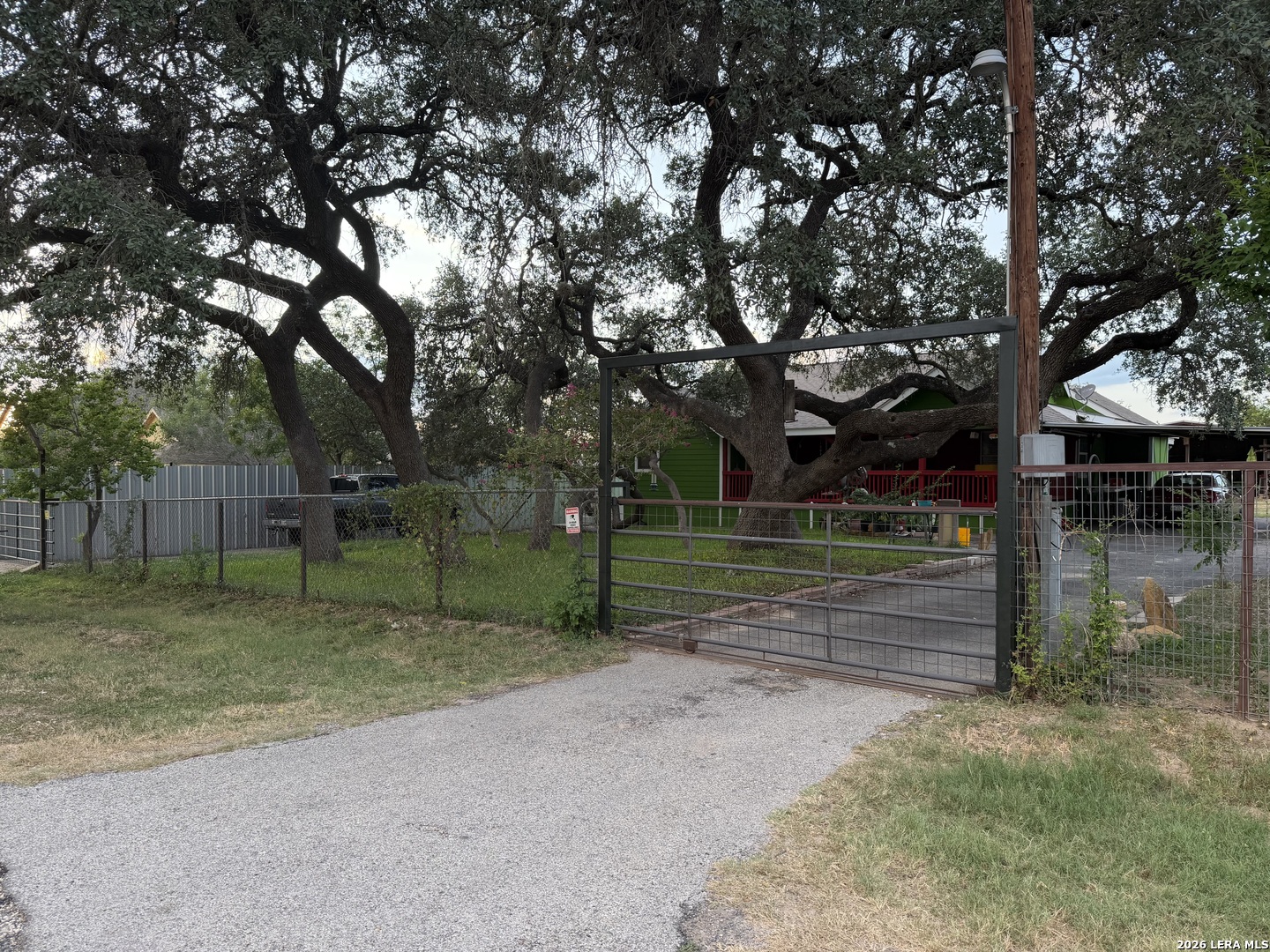 2366 Royal Oaks Poteet TX 78065