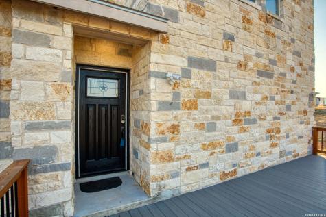 288 County Road 105 Floresville TX 78114