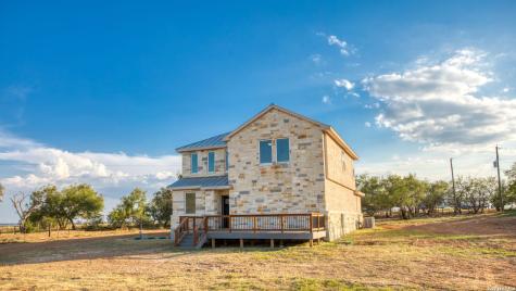 288 County Road 105 Floresville TX 78114