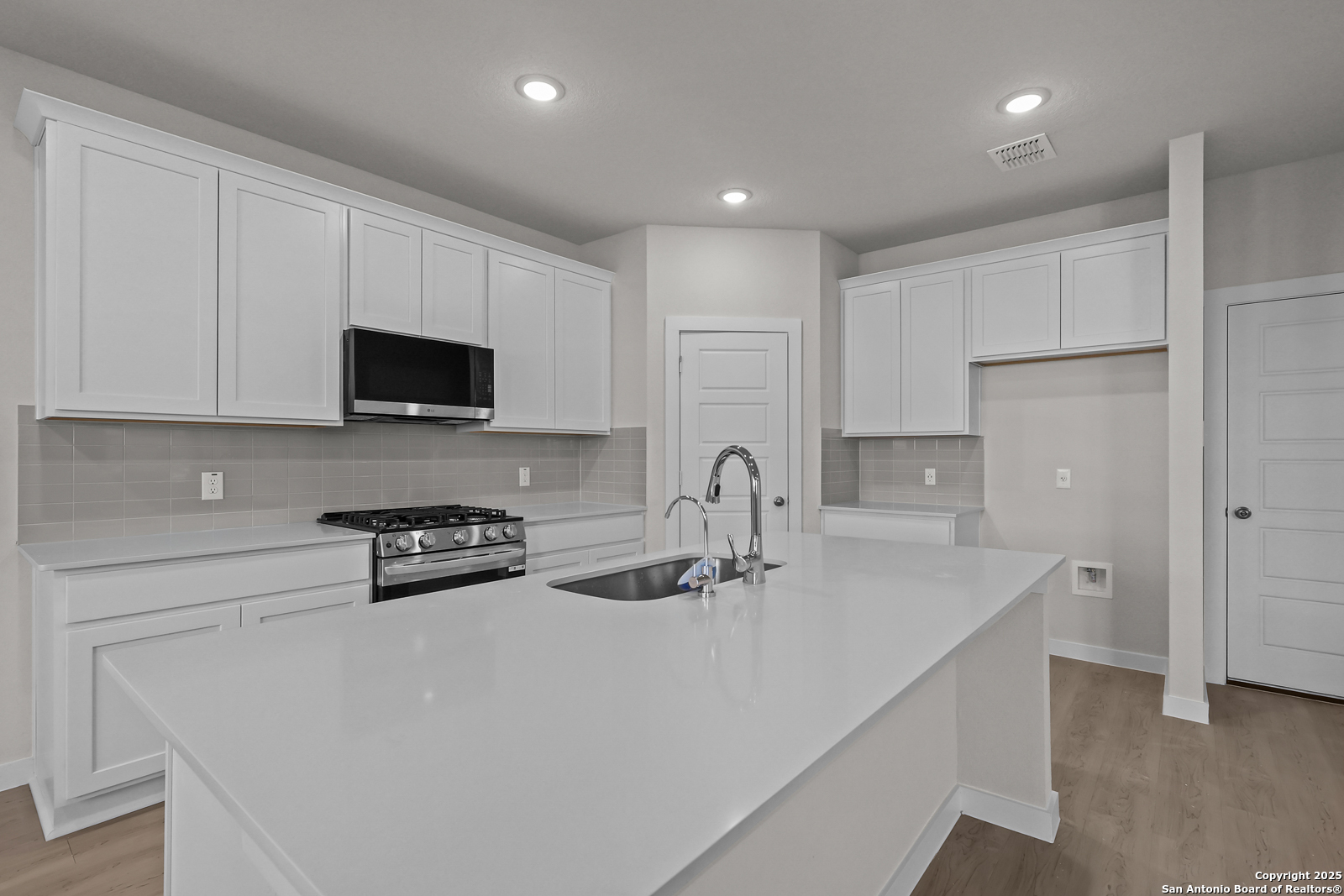 6575 Bufflehead Bend Leon Valley TX 78240