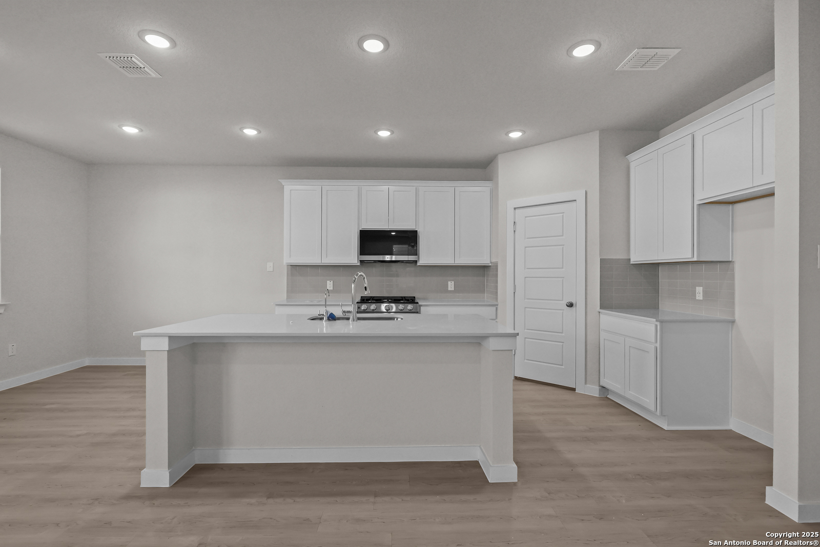 6575 Bufflehead Bend Leon Valley TX 78240