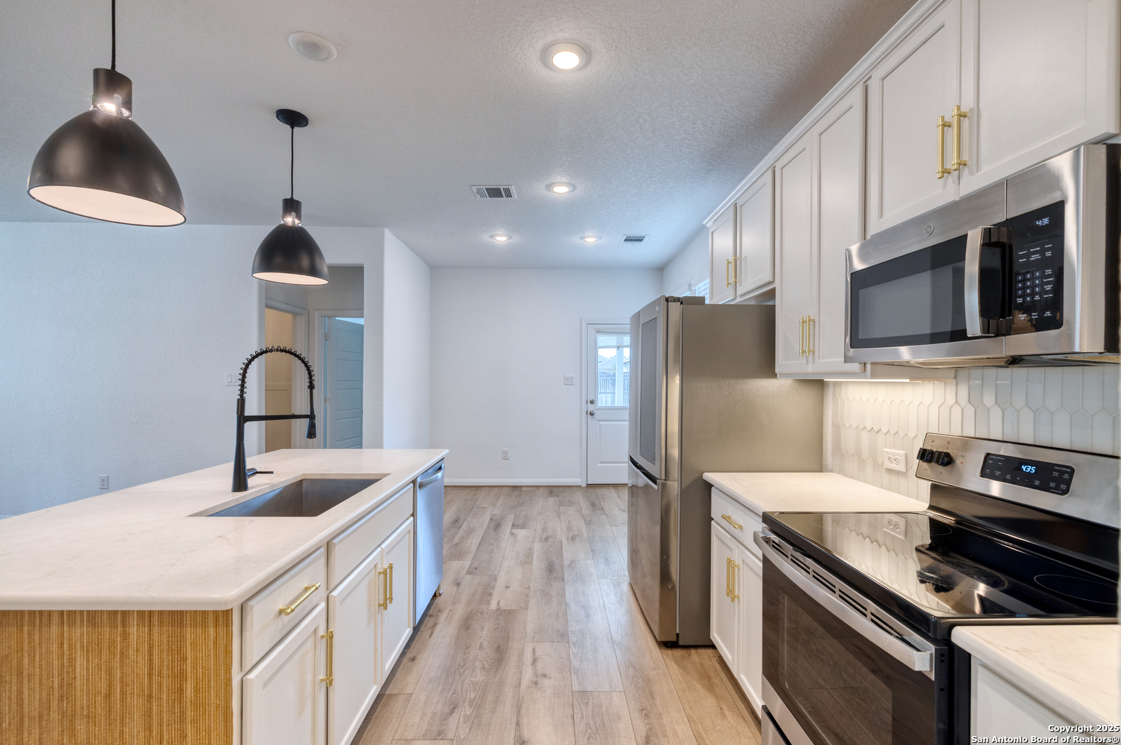 3249 Hyacinth New Braunfels TX 78130