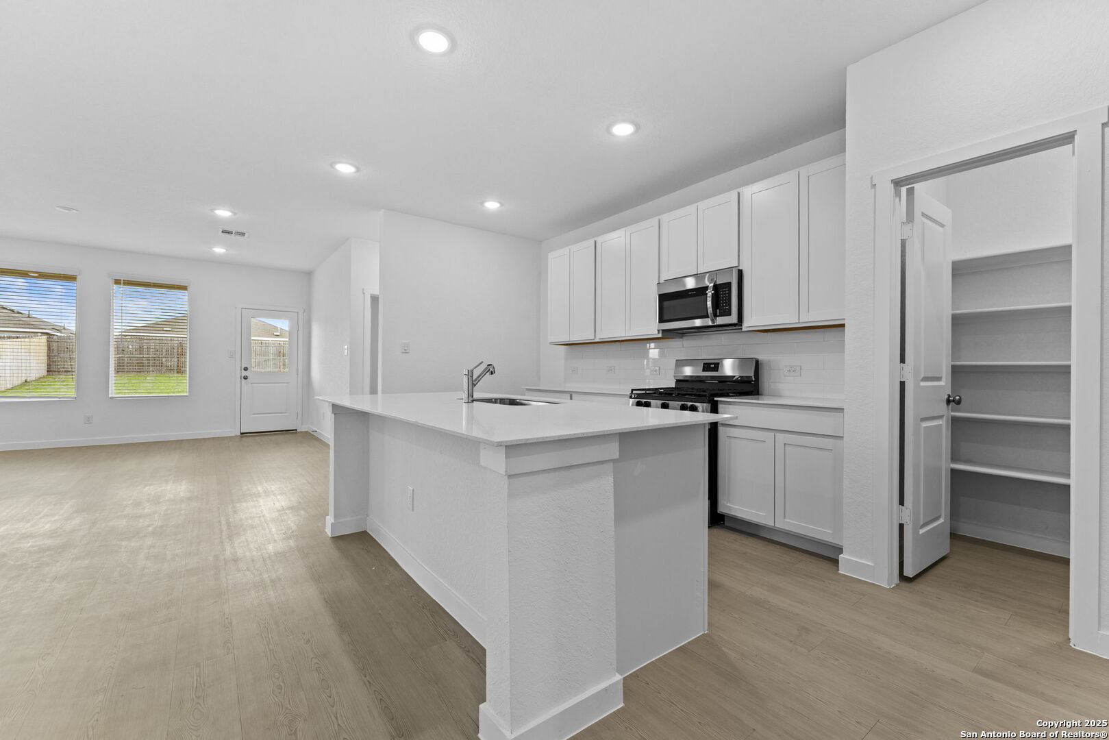 1205 Twisted Creek New Braunfels TX 78130