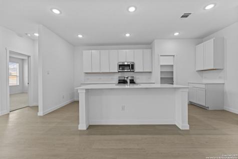1205 Twisted Creek New Braunfels TX 78130
