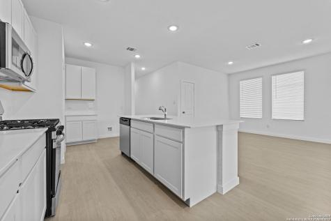 1205 Twisted Creek New Braunfels TX 78130