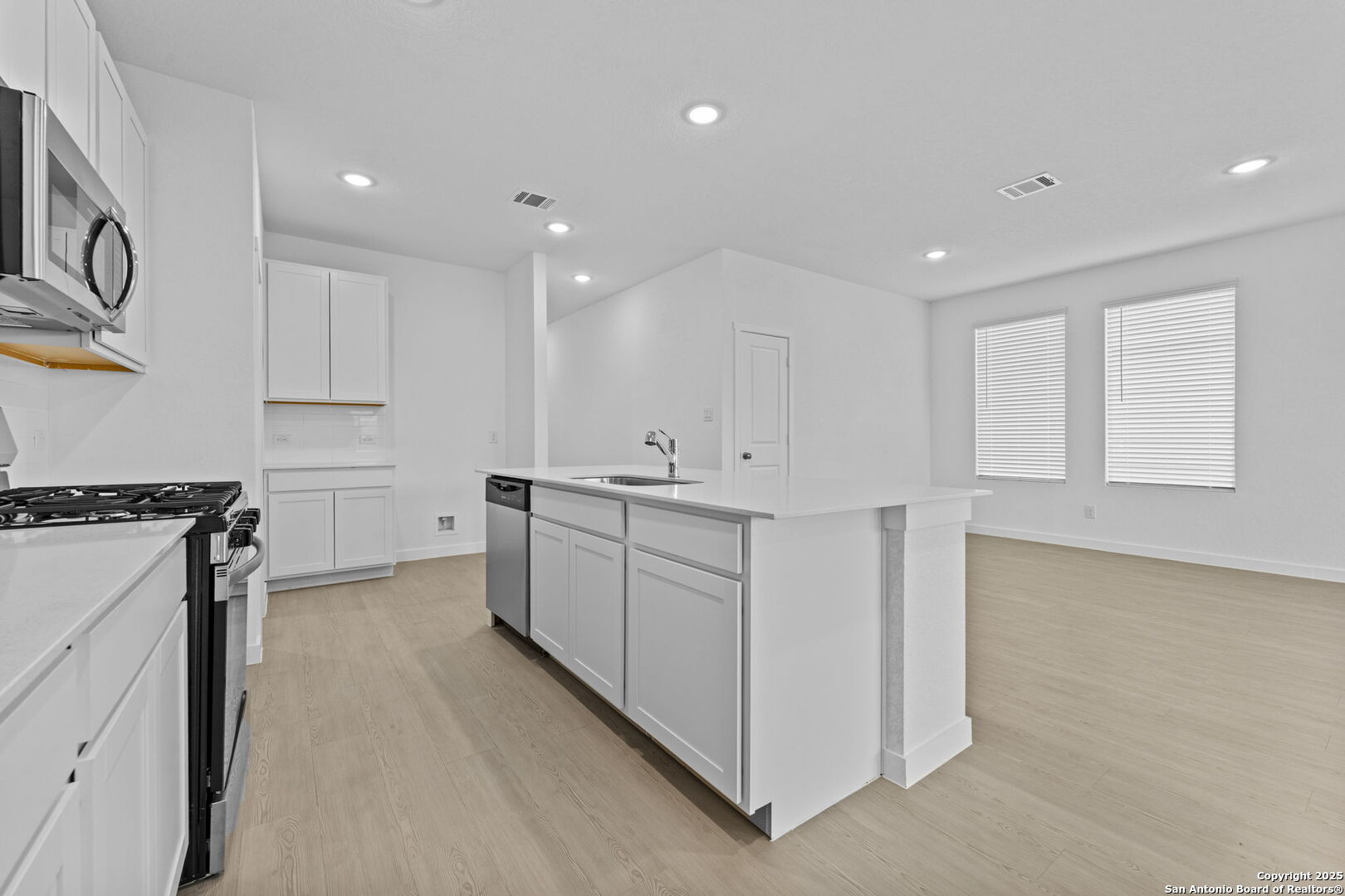 1205 Twisted Creek New Braunfels TX 78130