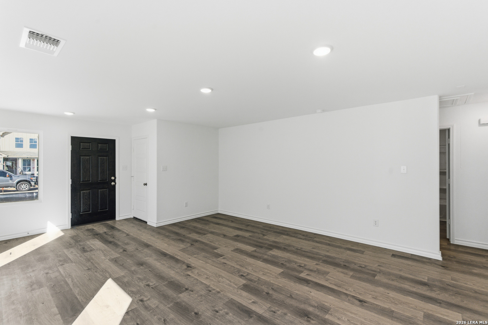 1242 Los Mochis Avenue Converse TX 78109
