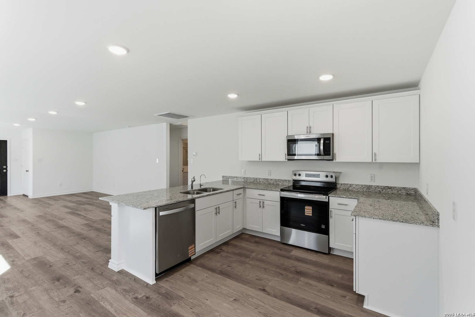 1242 Los Mochis Avenue Converse TX 78109