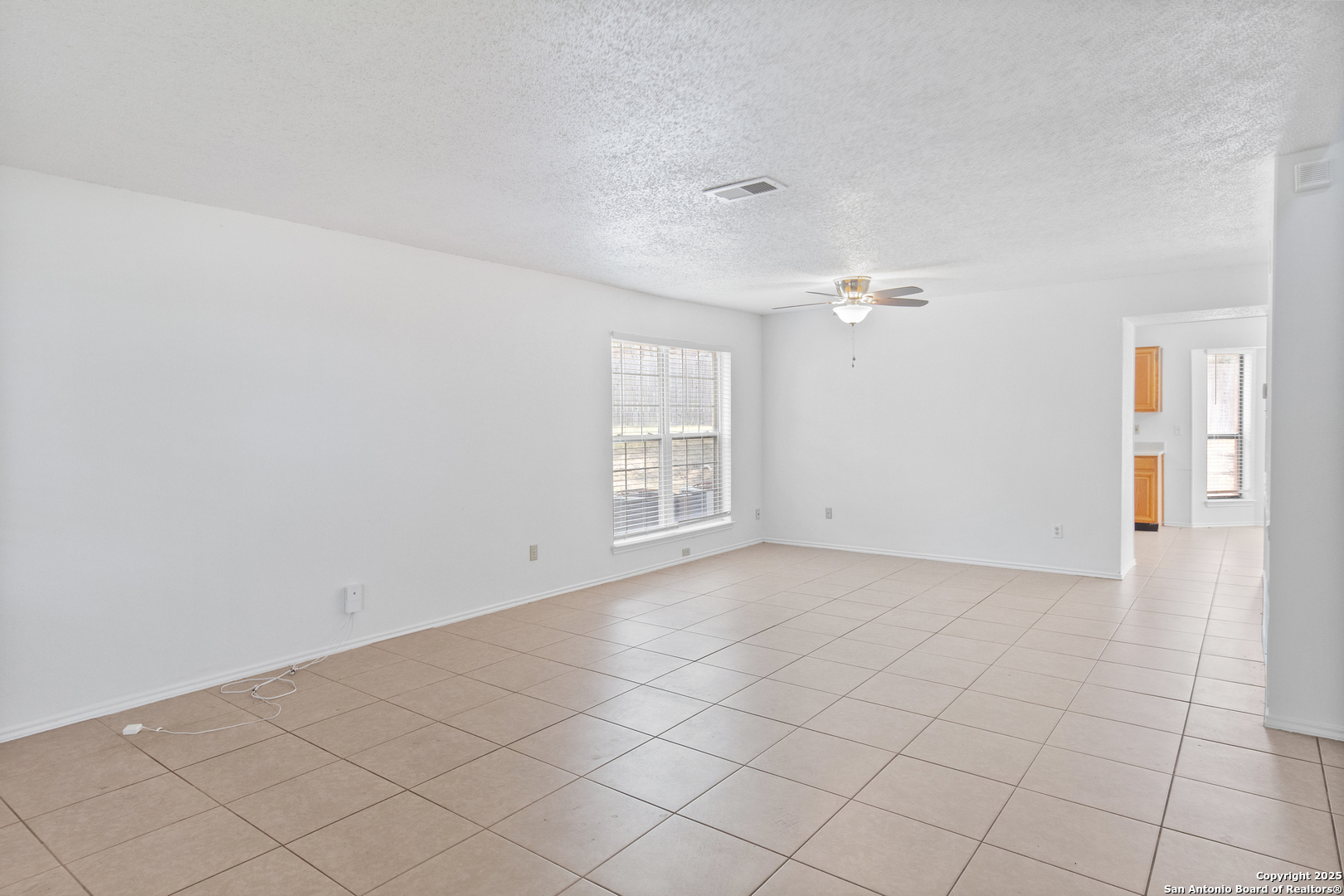 25002 Silverstone San Antonio TX 78258