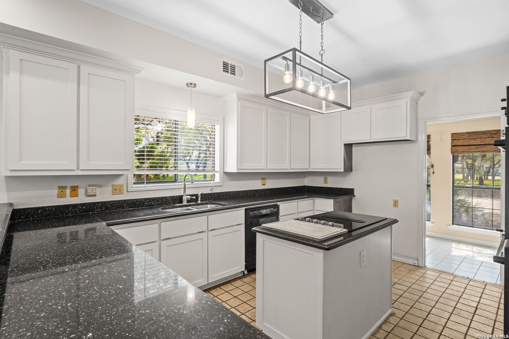 505 Spyglass Rockport TX 78382